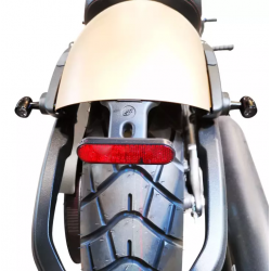 IN240 : Intermitentes LED / luz trasera multifuncional Bobber Access Design Yamaha Scooter MAX